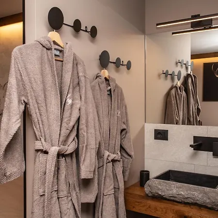 Whispering Pines Apartment
