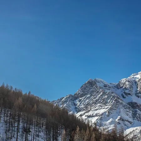 Whispering Pines * Breuil-Cervinia